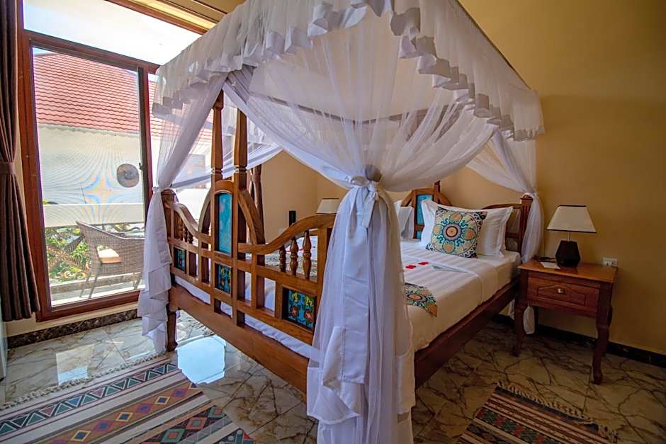 Sunny Palms Beach Bungalows