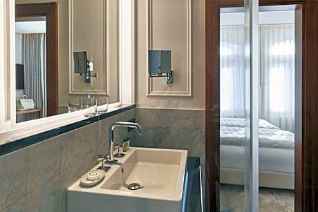 Signature Two Bedroom Suite