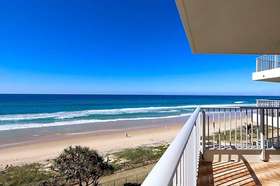 Beachside Tower Apartment