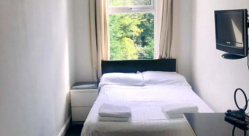 Amhurst Hotel