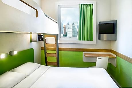 Room with Double Bed and Bunk Bed