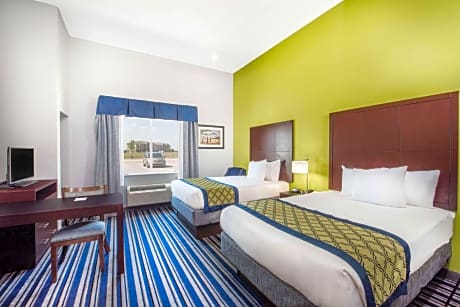 2 Double Beds Non-Smoking