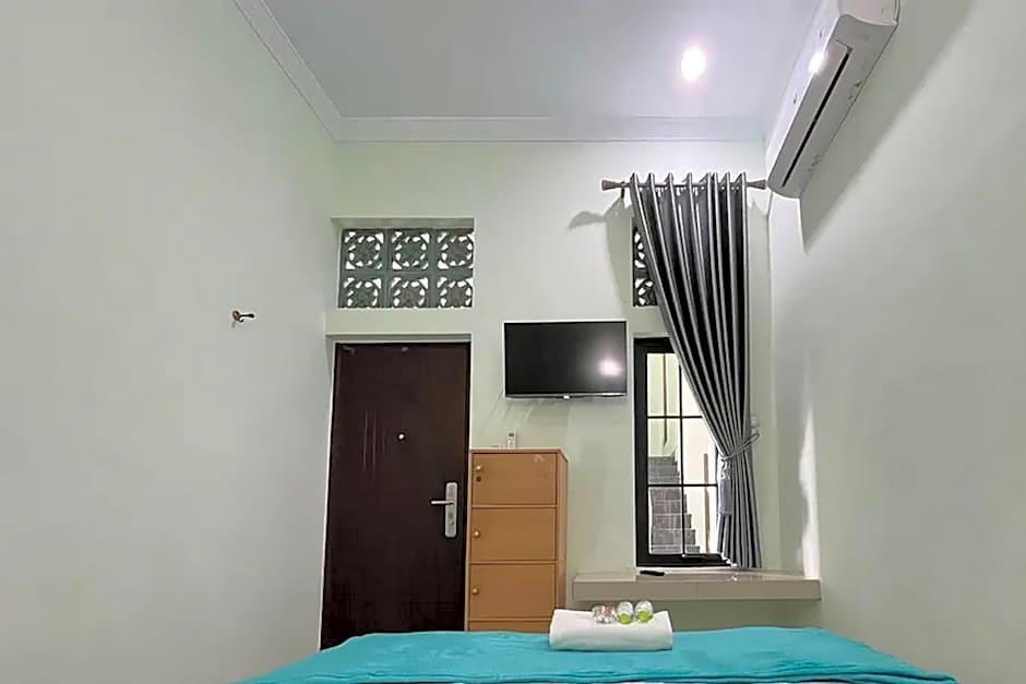 Trubus Guesthouse Syariah Magelang Mitra RedDoorz