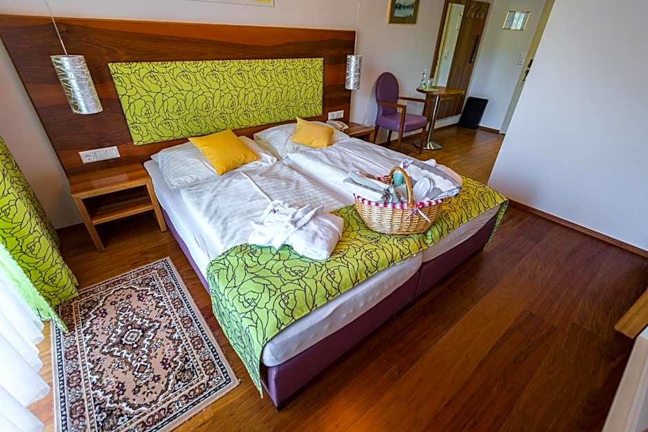 Hotel Paradiesquelle