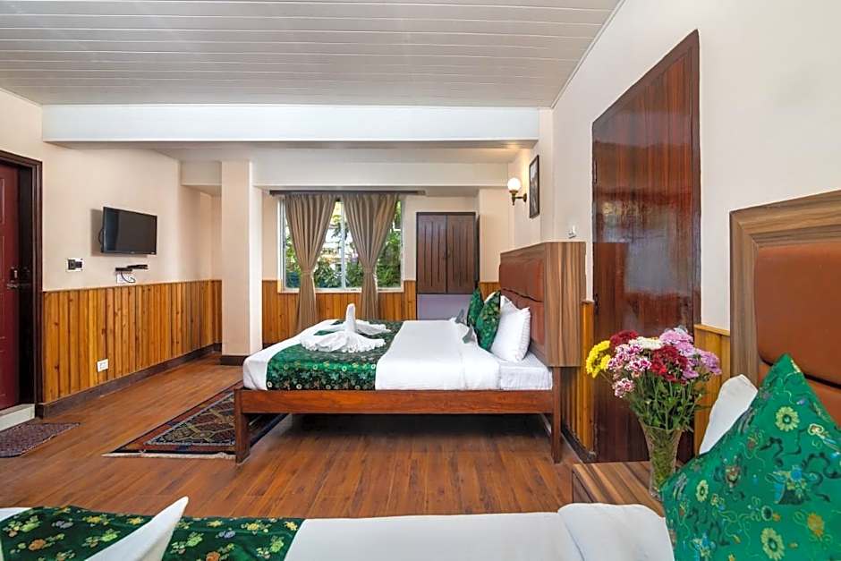 Muscatel Roma - 400 Mts from Mall Road