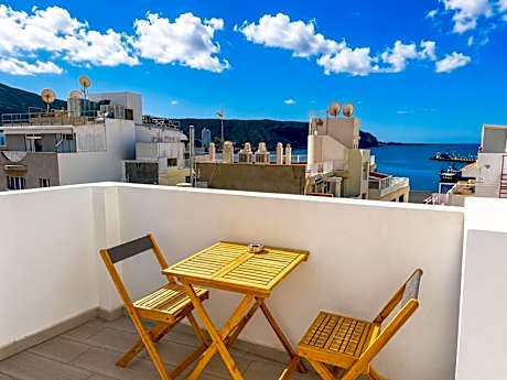 Few steps from the beach hostel in Los Cristianos