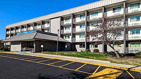 Motel 6-Danvers, MA - Boston North