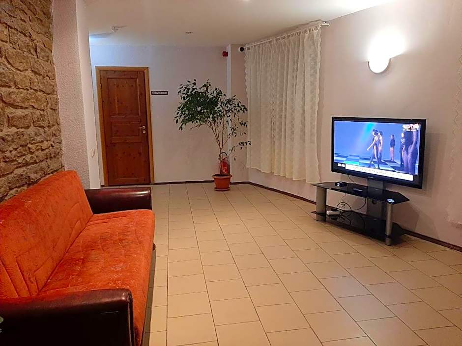 Rooms near the station