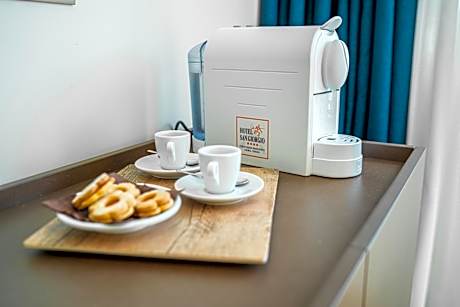 Double or Twin Room with Terrace and Partial Sea View - Annex