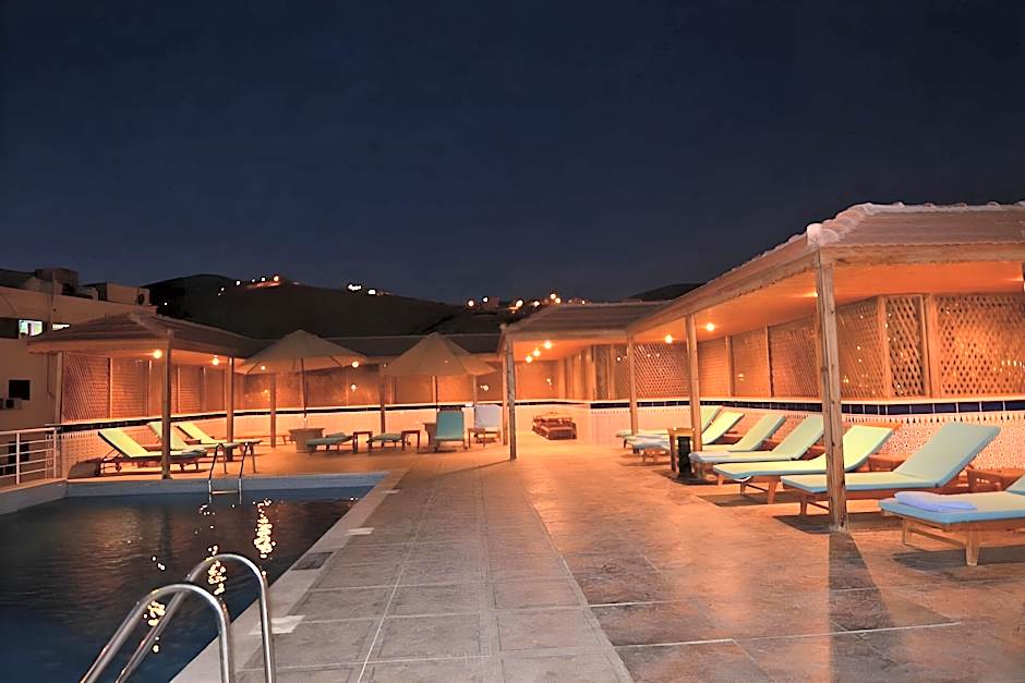 Petra Moon Hotel