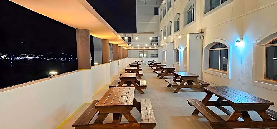 Tongyeong Bay Condo Hotel