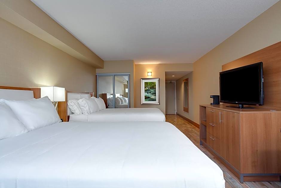 HOLIDAY INN EXPRESS & SUITES FREDERICTON By IHG