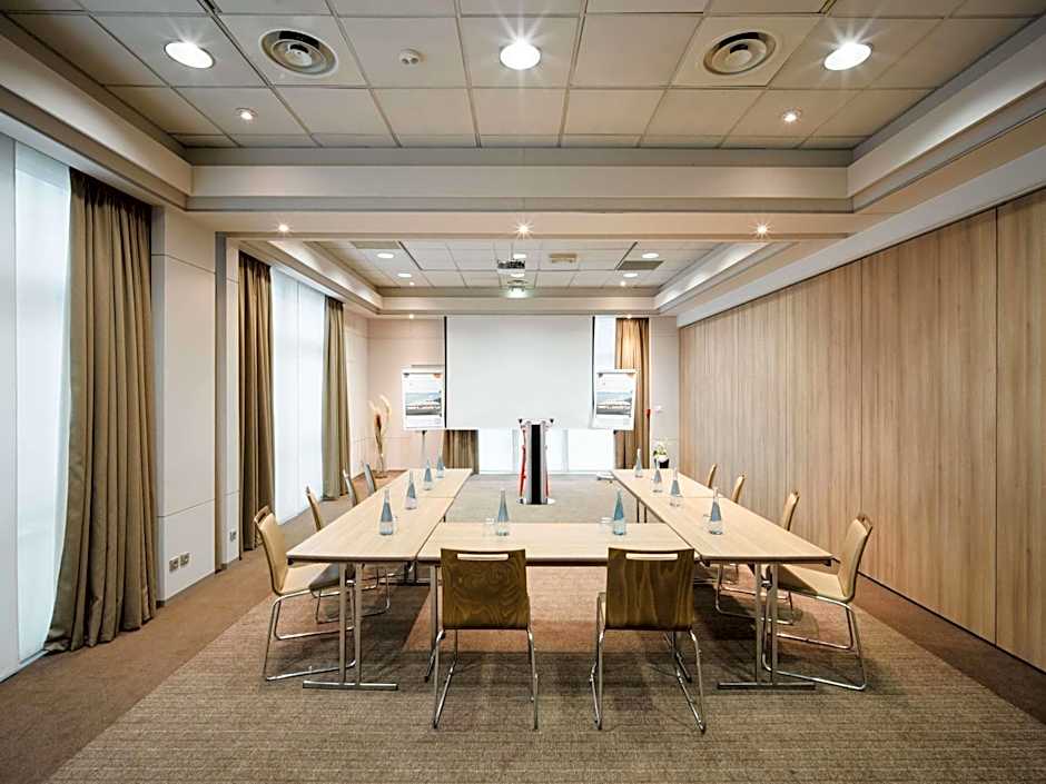 Mercure Lille Aéroport