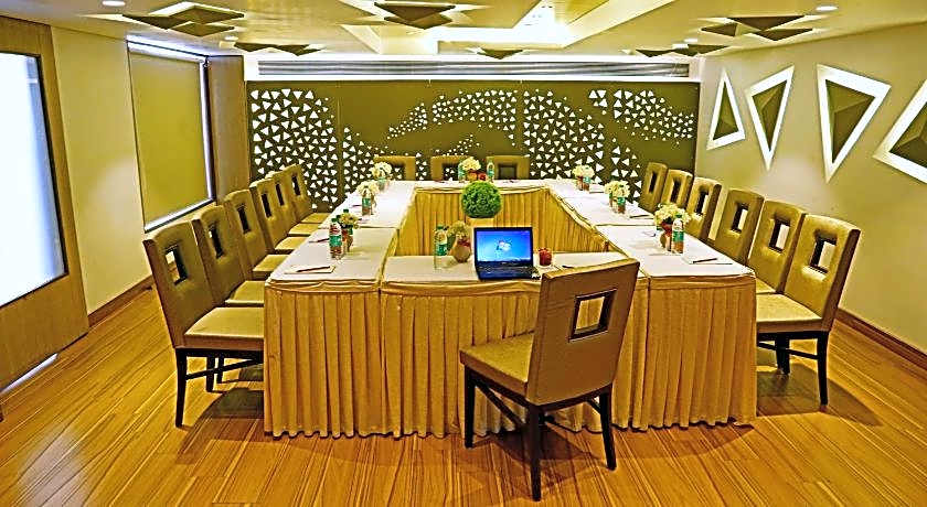 The Oriental Residency Hotel