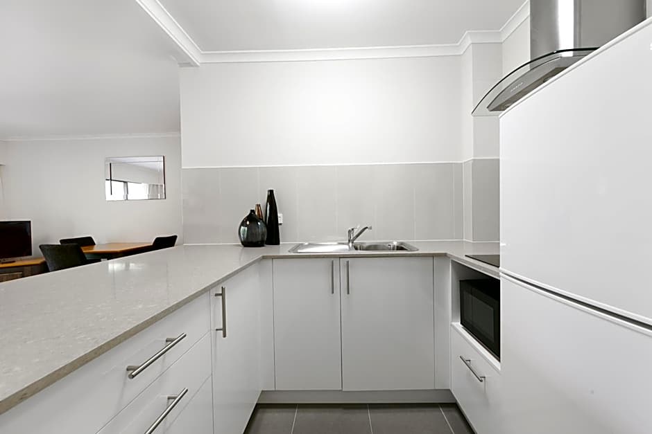 Mt Ommaney Hotel Apartments