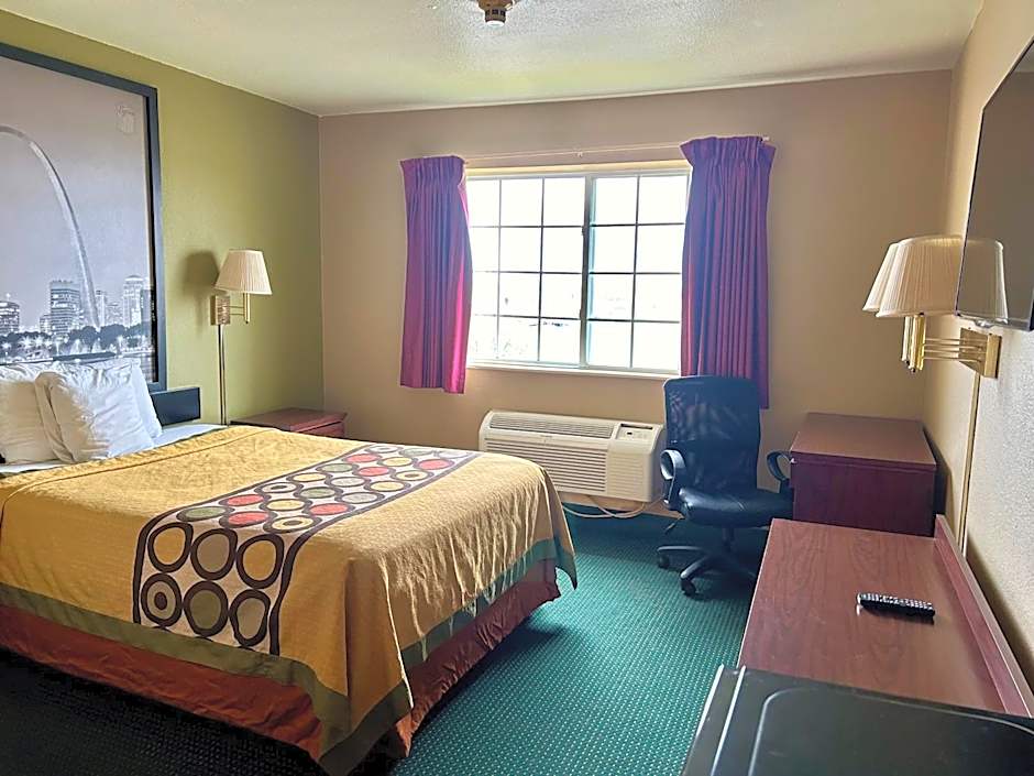 Super 8 by Wyndham Platte City Kansas City Area