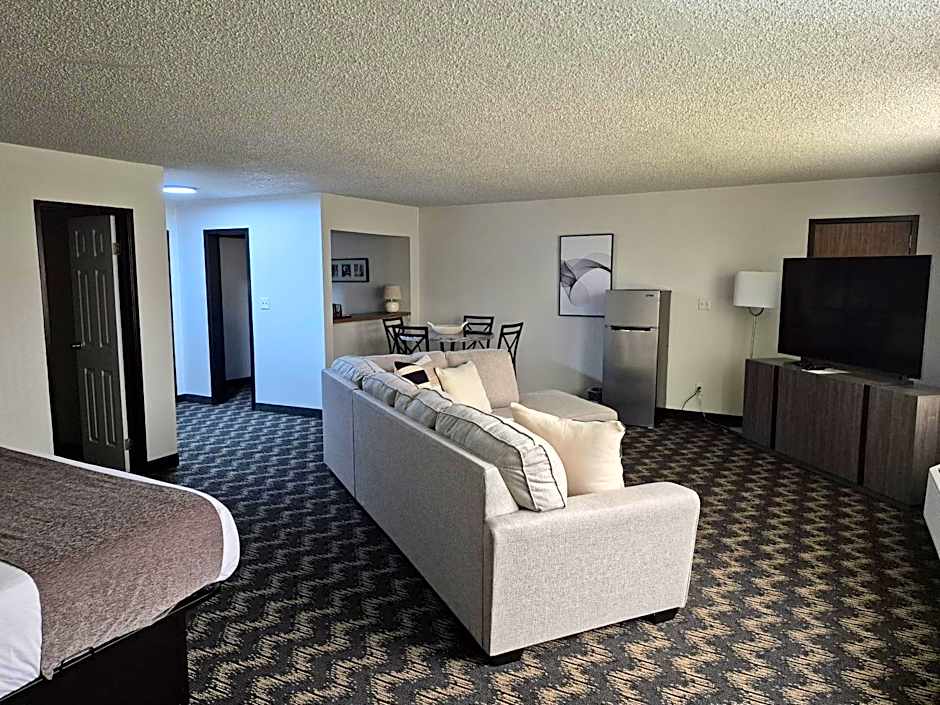 The Inn And Suites At 34 Fifty