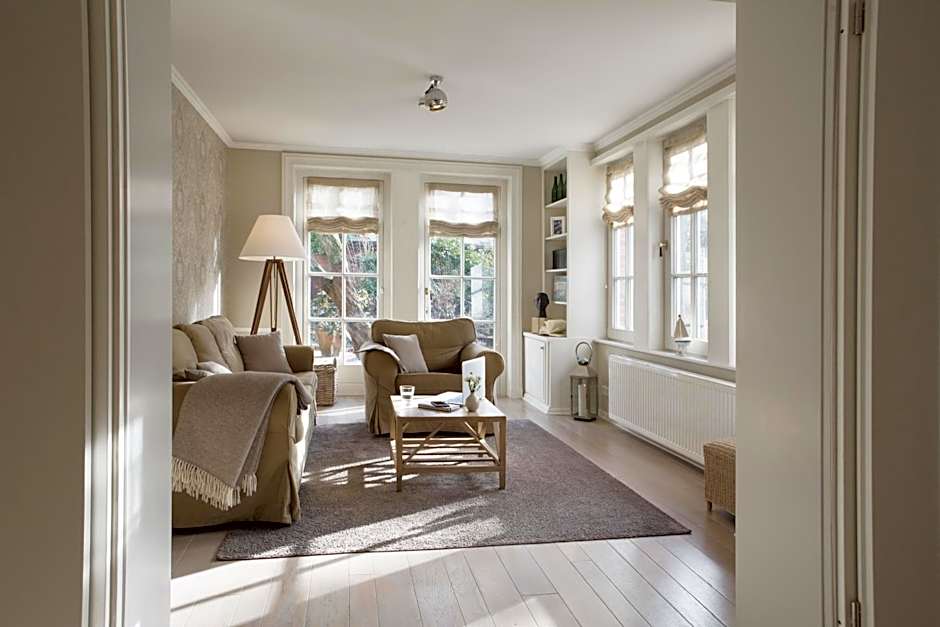 von Deska Townhouses - Ivy House