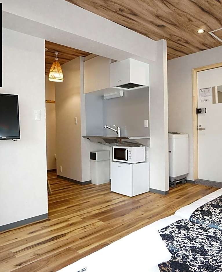 Poly Hostel Osaka
