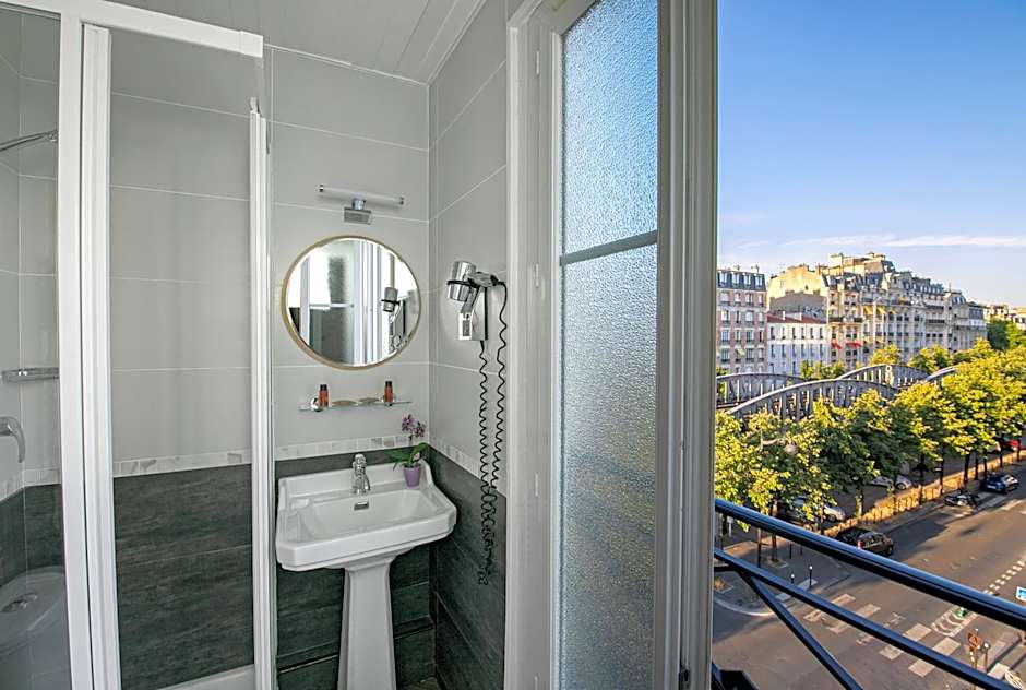 Eiffel Villa Garibaldi