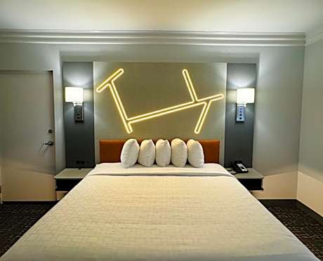 King Room - Non-Smoking