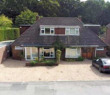 Abacus Bed and Breakfast, Blackwater, Hampshire