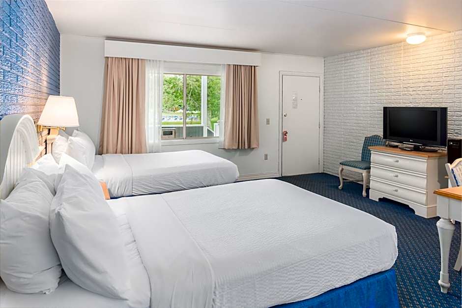 Photo 1 of 5 of 2 Double Beds