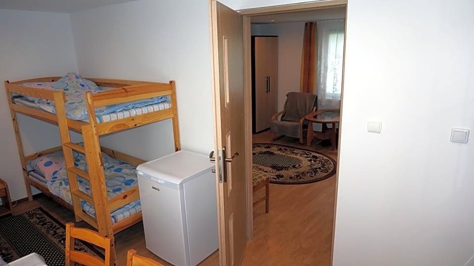 Domki Letniskowe "Fajne Miejsce City"