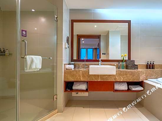 Yizhishang Hotel (Ningbo Old Bund Sanjiangkou River View Branch)