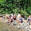 Asim Paris Guesthouse & jungle trekking