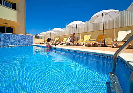 Torre da Aldeia by Portugalferias