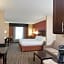 Holiday Inn Express Hotel & Suites Grand Rapids-North