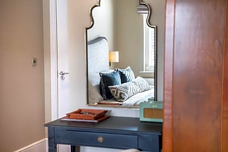 Superior King Room with Bath