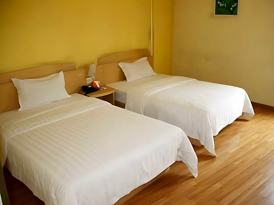 7Days Inn Chongqing Wulong City Square