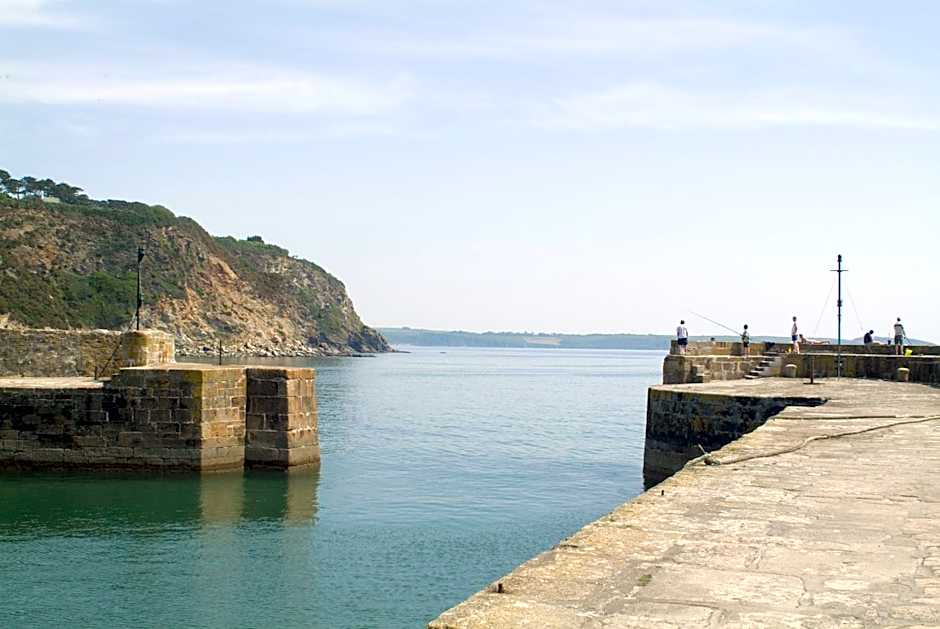 Pier House