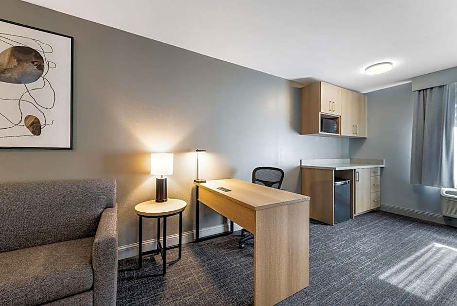 Days Inn by Wyndham Thunder Bay North