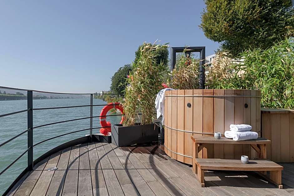 LA PENICHE - Bed And Bicycle - Vienne