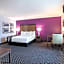 La Quinta Inn & Suites by Wyndham Atlanta Midtown - Buckhead