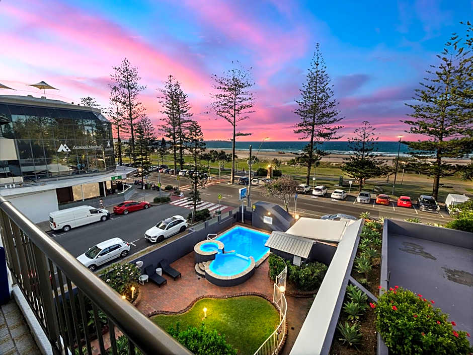 Aries Holiday Apartments