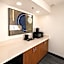 Courtyard by Marriott Houston Hobby Airport