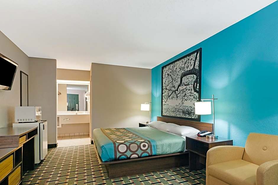 Super 8 by Wyndham Brunswick South/I-95