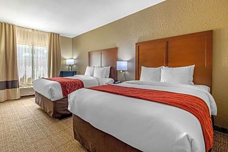 Queen Room with Two Queen Beds - Non-Smoking