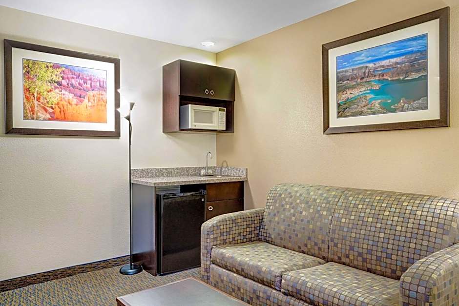 Days Inn & Suites by Wyndham Page Lake Powell