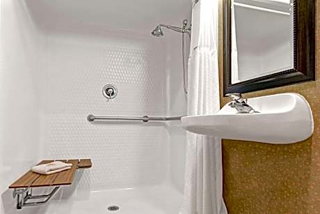 King Room - Mobility Access/Non-Smoking