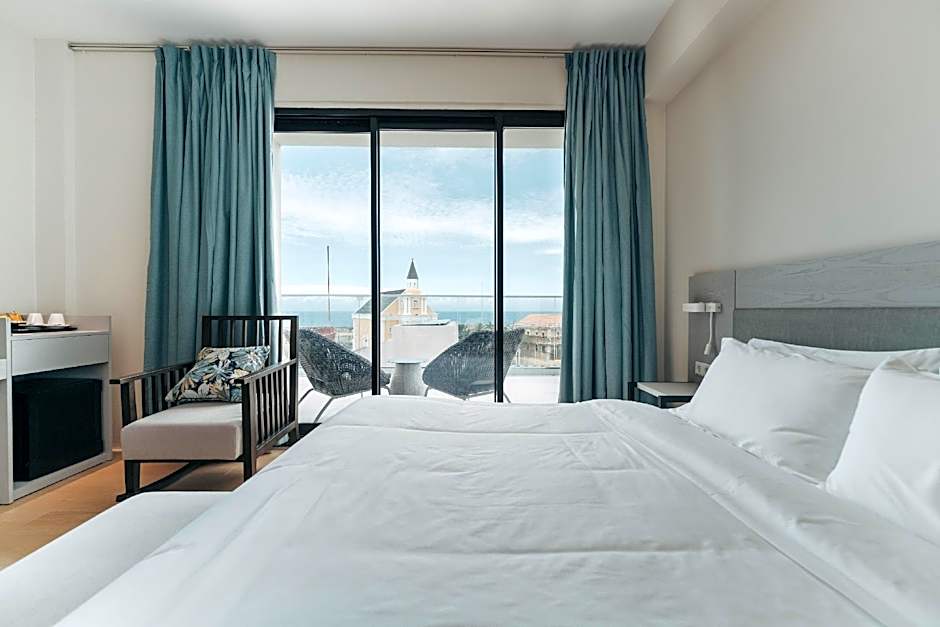 Elements Hotel & Shops Curacao