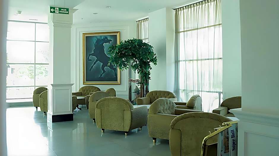 Grand Mahkota Hotel