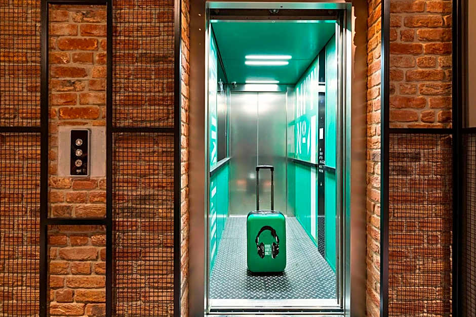 Moxy by Marriott Warsaw Praga