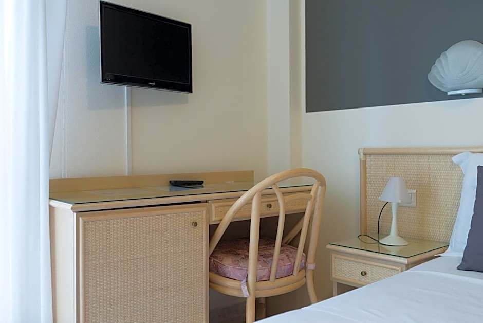 Hotel Airone