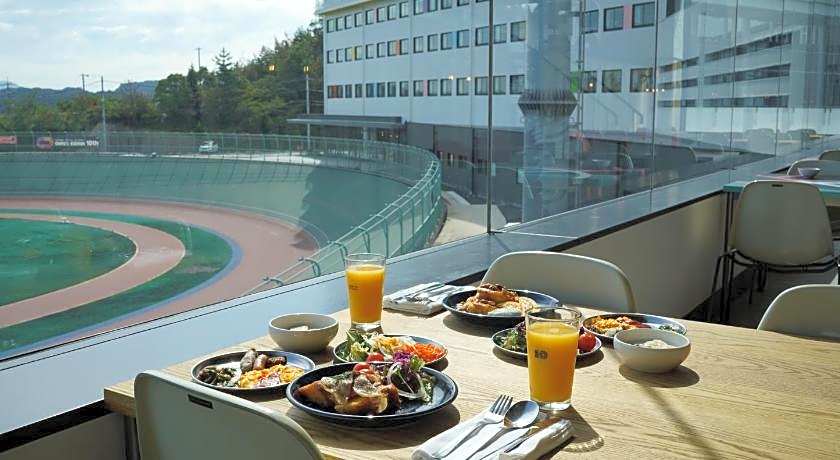 SETOUCHI KEIRIN HOTEL 10 by Onko Chishin