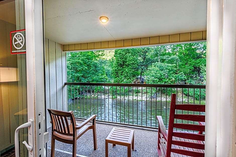 Rivers Edge Motel